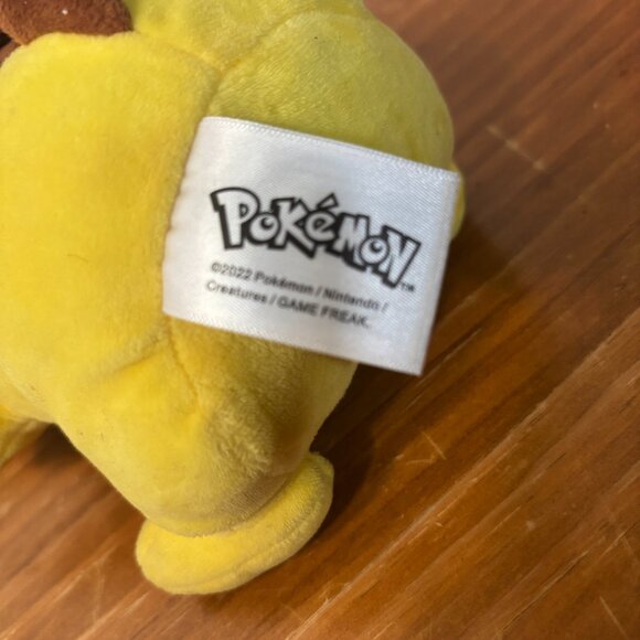 Pokemon Nintendo 6" 2022 Pikachu Plush Stuffed Pokemon Character - Picture 3 of 6